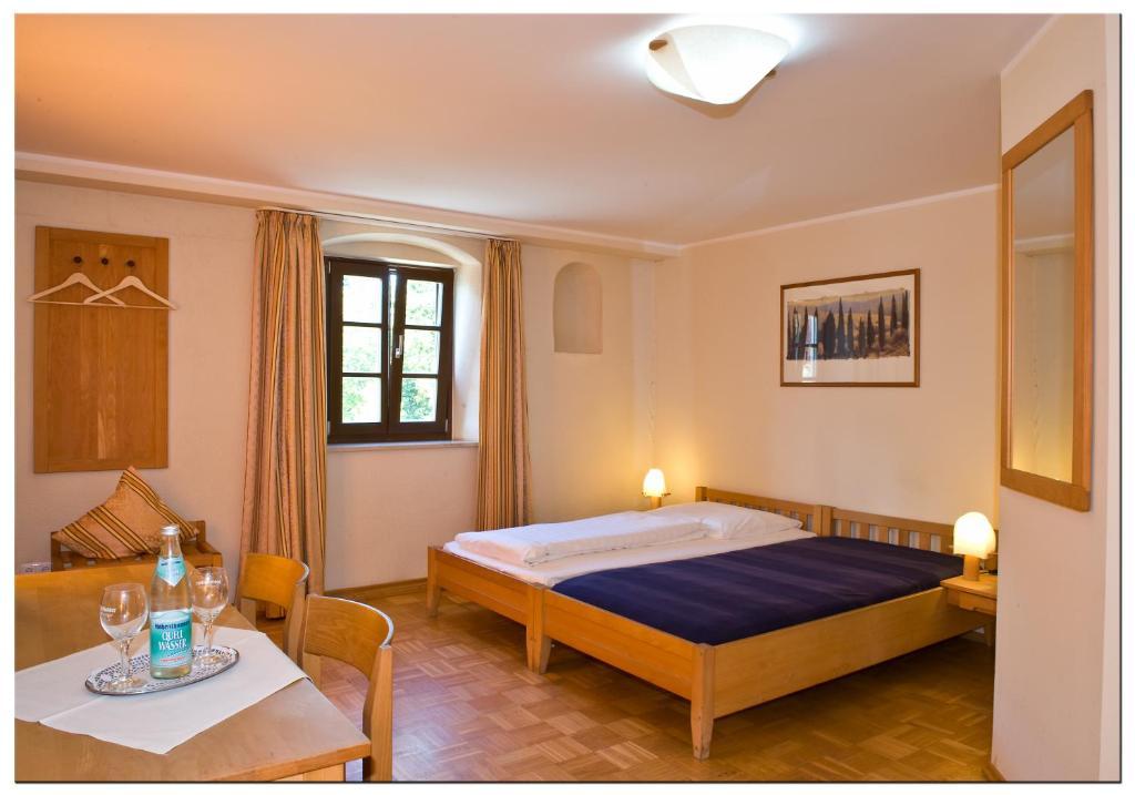Gasthaus Ochsenwirt Landshut Room photo